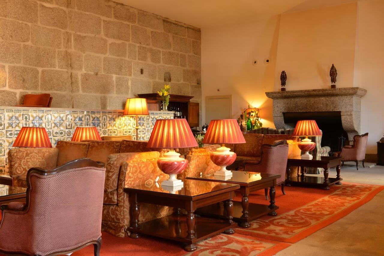 Pousada Mosteiro De Guimarães Exteriér fotografie The interior of the hotel