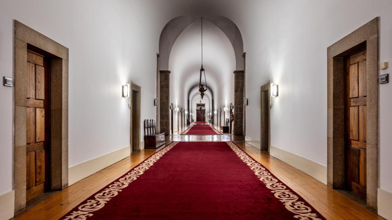 Pousada Mosteiro De Guimarães Exteriér fotografie The corridor of the Presidential Palace
